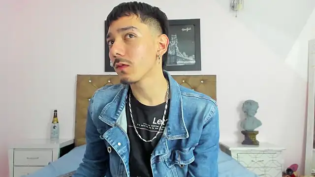 finn jackson online show from 04/20/26, 07:59