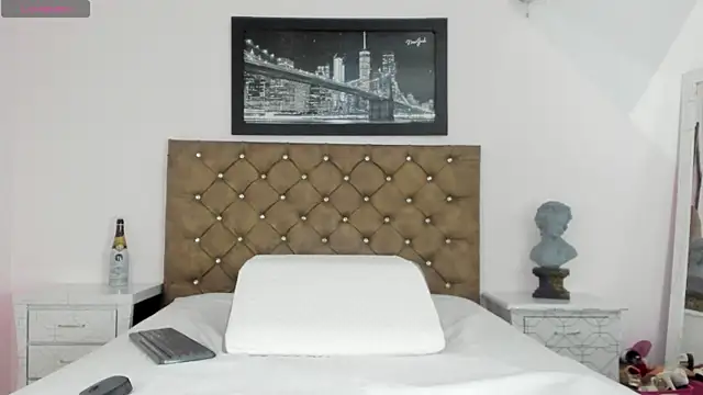 finn jackson online show from 04/21/26, 08:01