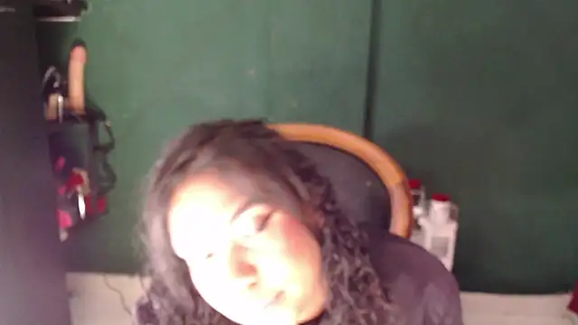 AntonelaVargas online show from 03/27/26, 12:05