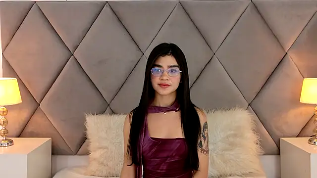 OliviaDiaz online show from 04/28/26, 02:38