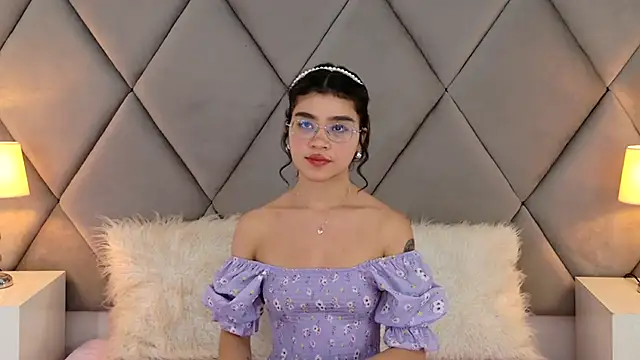 OliviaDiaz online show from 05/16/26, 07:34