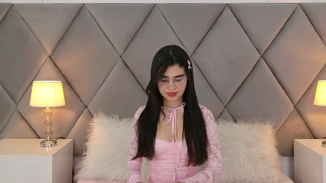 OliviaDiaz online show from 05/24/26, 08:14