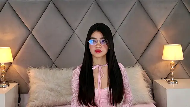 OliviaDiaz online show from 06/06/26, 09:52