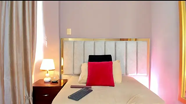 FreyaCameron online show from 04/12/26, 02:00