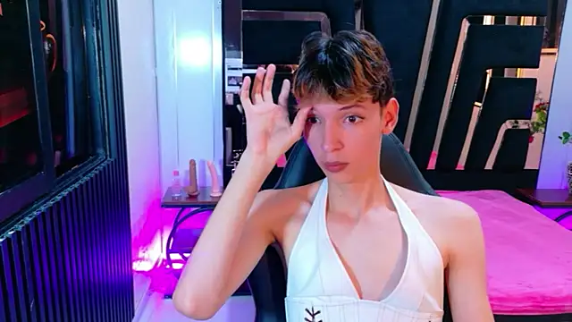 Stefany PiInk online show from 04/01/26, 01:41