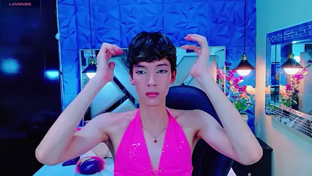 Stefany PiInk online show from 05/22/26, 12:22