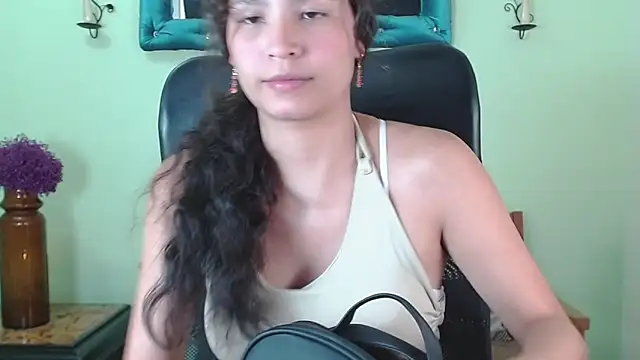 ChalonVera online show from 05/29/26, 07:34