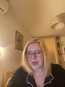 JanieLight53 online show from 03/23/26, 12:25