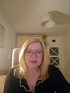 JanieLight53 online show from 03/30/26, 05:36