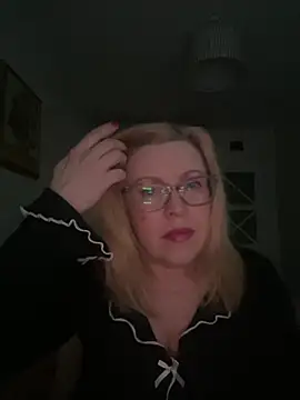 JanieLight53 online show from 04/05/26, 04:59