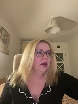 JanieLight53 online show from 04/08/26, 07:14