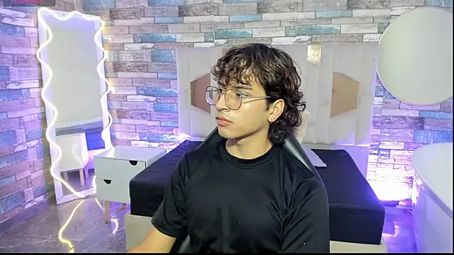 JUSTIN TAY1 online show from 04/09/26, 11:59