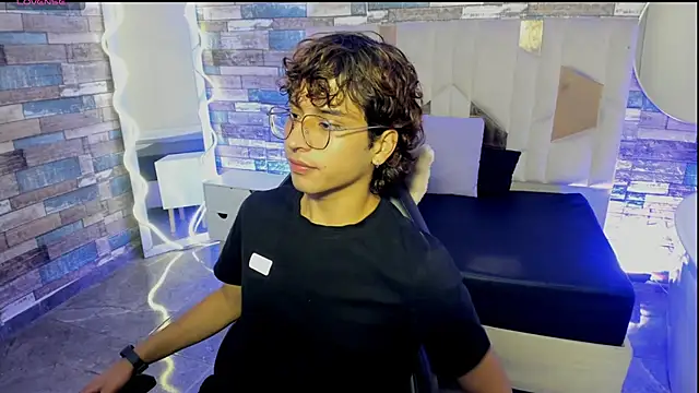 JUSTIN TAY1 online show from 04/11/26, 11:36