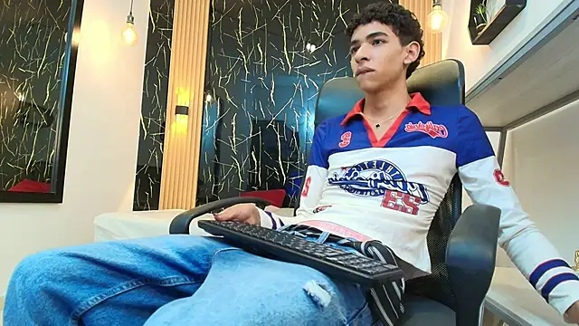 ValeriHot 1 online show from 04/10/26, 02:39