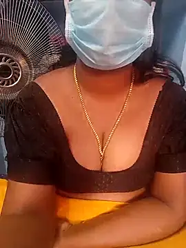 Snapshot of jothika45 chatting on 03/18/26, 07:33 jothika45 online show from 03/18/26, 07:33