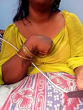 Snapshot of jothika45 chatting on 04/03/26, 06:44 jothika45 online show from 04/03/26, 06:44