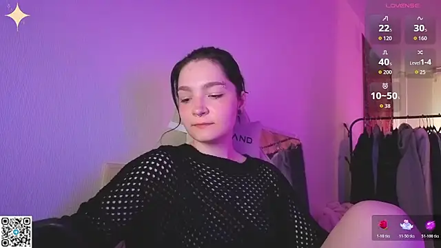 Snapshot of Luna_Moon13 chatting on 04/11/26, 12:59 Luna Moon13 online show from 04/11/26, 12:59