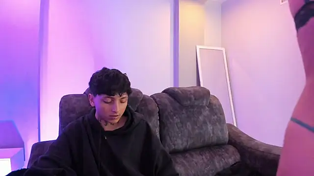 Sky n Zayn online show from 04/07/26, 01:00