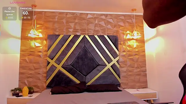 Oliver Laurent  online show from 04/10/26, 11:42