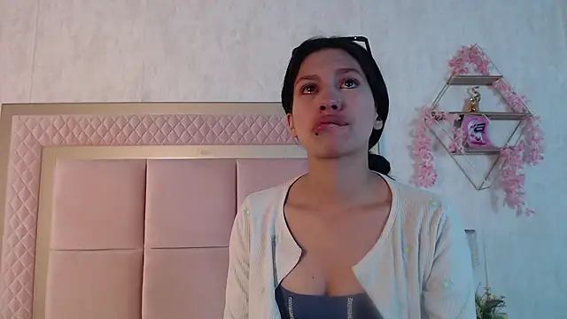 Madii  online show from 03/28/26, 12:05