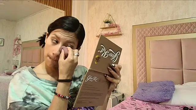 Madii  online show from 04/13/26, 12:21