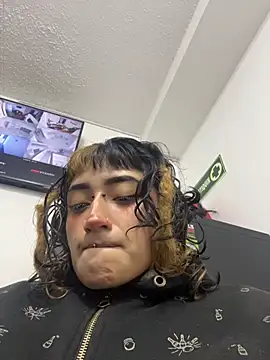 baby akuma online show from 05/13/26, 03:37