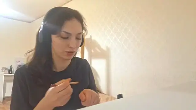 CindyLight online show from 03/31/26, 03:45