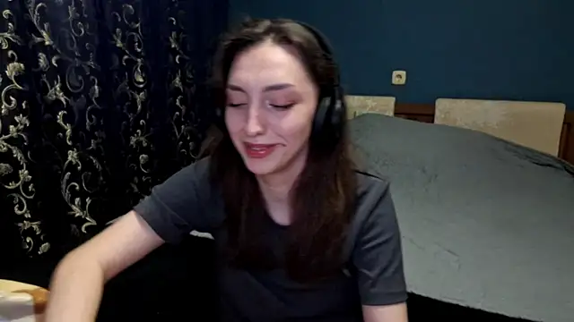 CindyLight online show from 04/14/26, 03:40