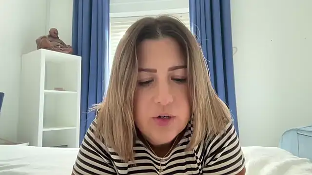 annabellewarick online show from 04/11/26, 02:21