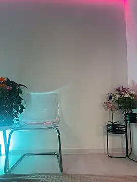 ScarletFlameee online show from 05/08/26, 05:57