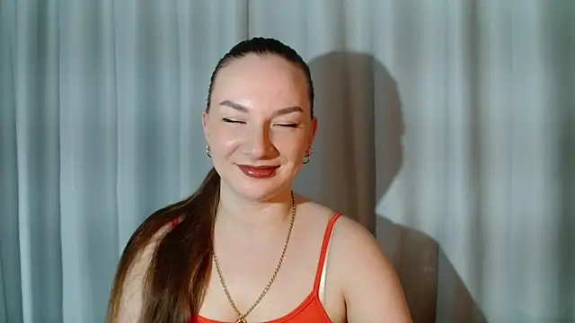 Belle Fiesta online show from 04/08/26, 09:59