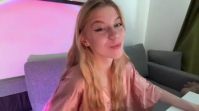 Fanny Fresh online show from 05/10/26, 08:08