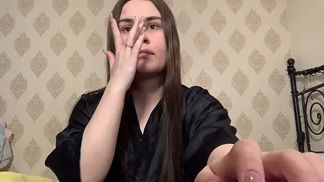 LucyMur online show from 04/18/26, 12:58