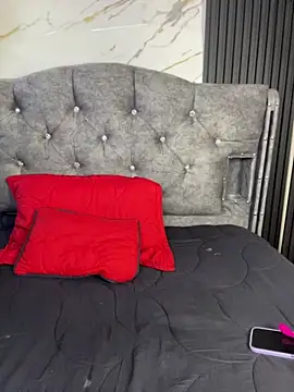 Bunny fire online show from 04/10/26, 07:07