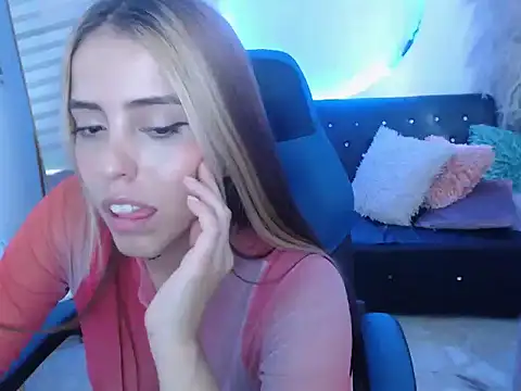 ariah cute online show from 03/31/26, 07:03