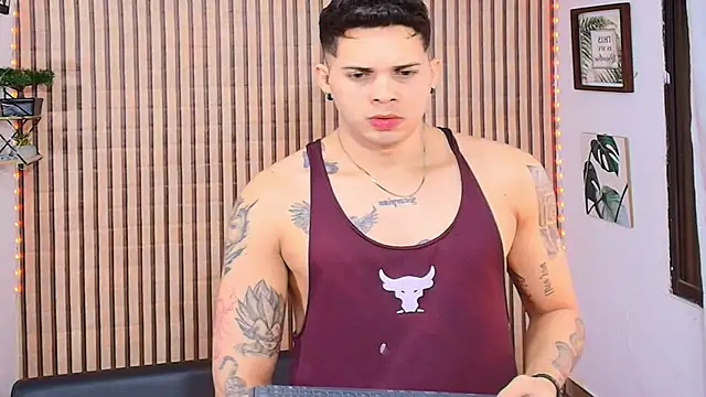 Snapshot of johan_speitzer chatting on 03/20/26, 02:16 johan speitzer online show from 03/20/26, 02:16