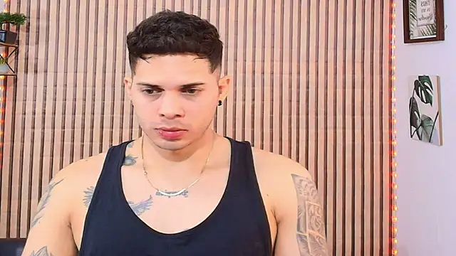 Snapshot of johan_speitzer chatting on 03/22/26, 05:22 johan speitzer online show from 03/22/26, 05:22