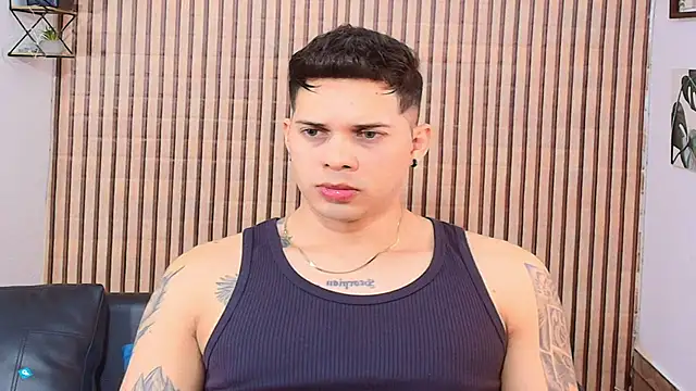 Snapshot of johan_speitzer chatting on 03/25/26, 12:27 johan speitzer online show from 03/25/26, 12:27