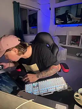 AngelLatinBoy online show from 04/07/26, 02:34