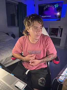 AngelLatinBoy online show from 04/11/26, 02:49