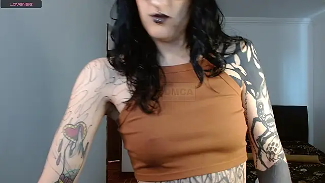 Snapshot of VelvetVal_ chatting on 04/16/26, 03:02 VelvetVal online show from 04/16/26, 03:02