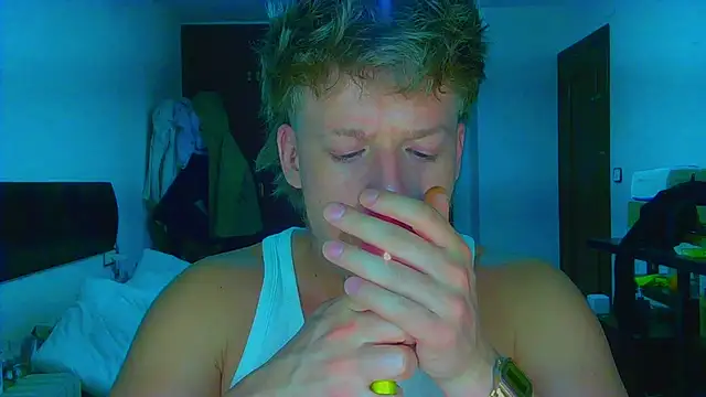 impregnator3000 online show from 04/19/26, 02:44