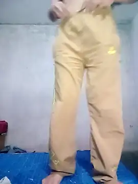 Divya3107 online show from 04/12/26, 06:29