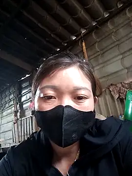 Bling-pusy online show from 04/05/26, 03:36