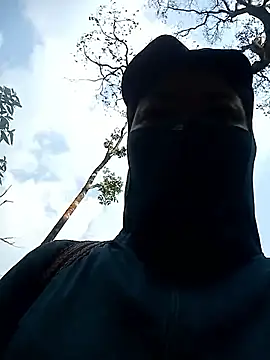 Bling-pusy online show from 04/11/26, 01:32