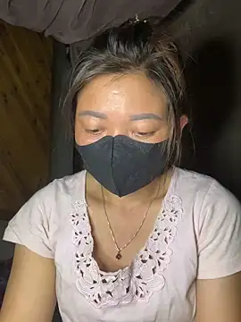 Bling-pusy online show from 04/15/26, 12:56