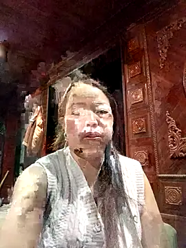 Yellow-pink online show from 05/07/26, 12:21