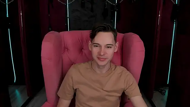 Snapshot of Martin_Perry chatting on 04/07/26, 12:16 Martin Perry online show from 04/07/26, 12:16