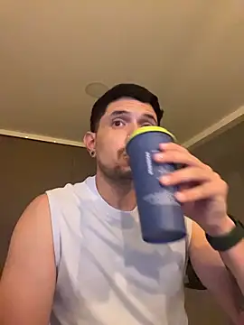 TroyeSavage online show from 03/20/26, 11:42