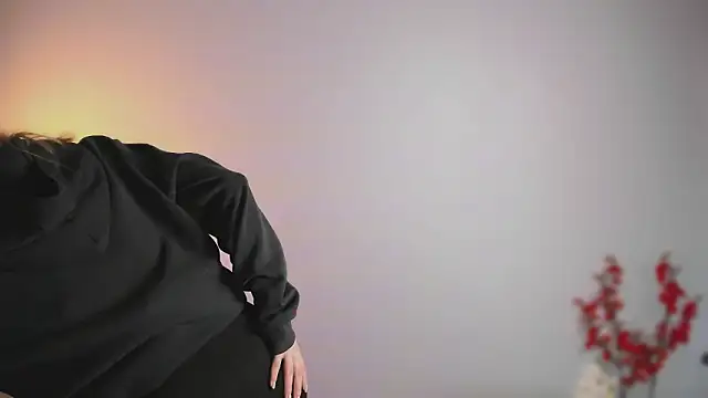 August female online show from 03/25/26, 02:01